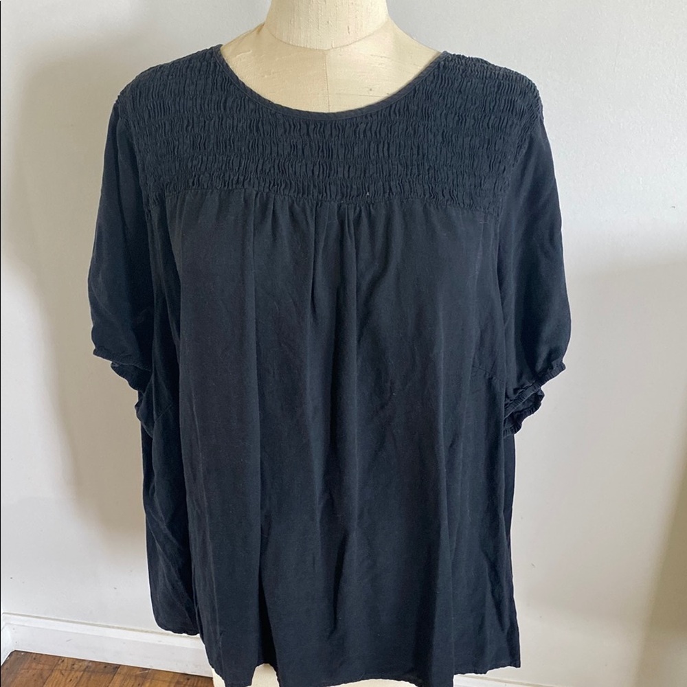 BloomChic Black Relaxed Smocked Blouse